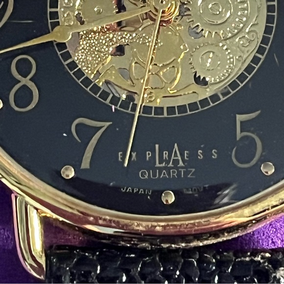 LA Express Vintage Oversized Black Gold Tone Ladies Watch - Picture 12 of 14